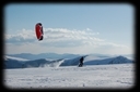 Surfer sur les cimes des Vosges en snowkite